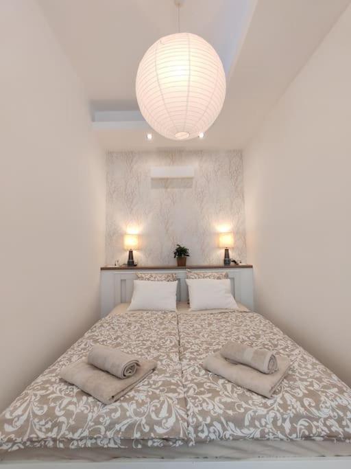 Apartment Basilica With 2 Bedr