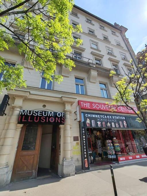 Basilica With 2 Bedr Apartment Budapest